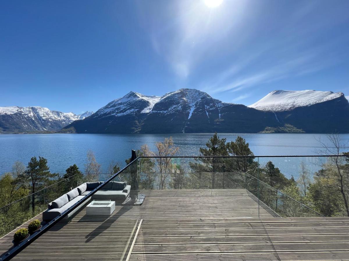 Villa Kristina / Andalsnes Torvik Esterno foto