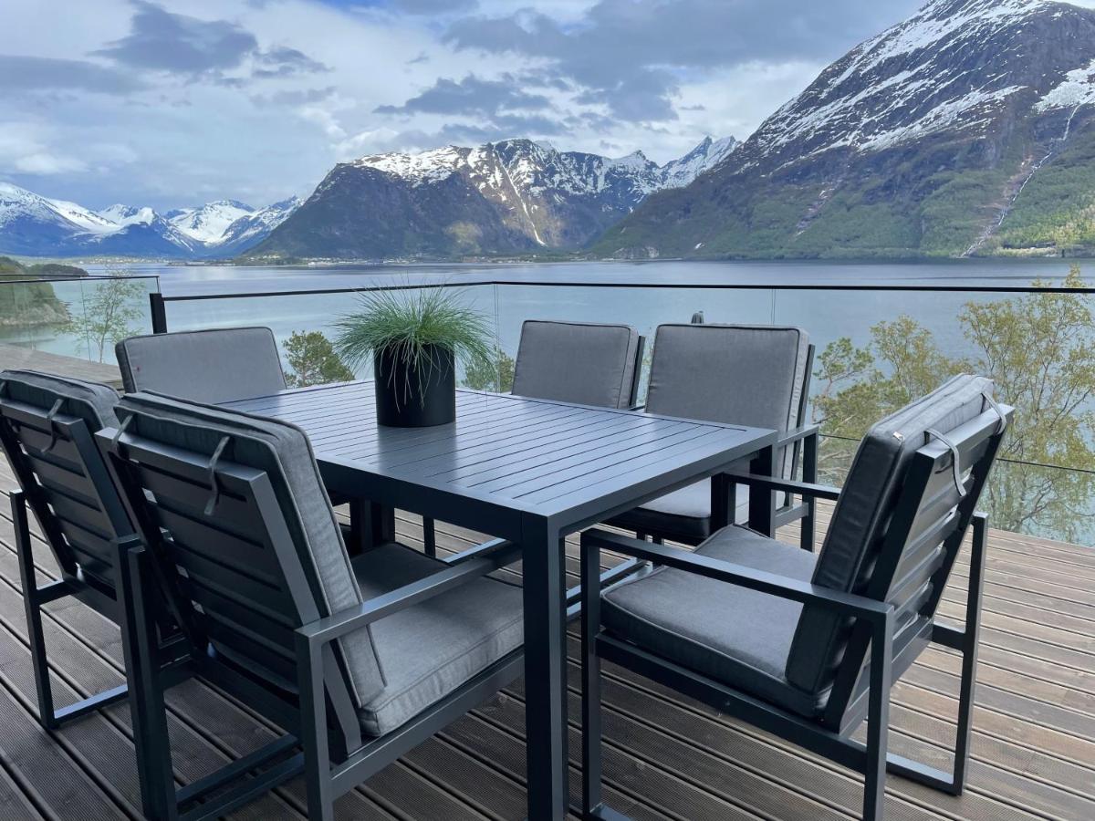 Villa Kristina / Andalsnes Torvik Esterno foto